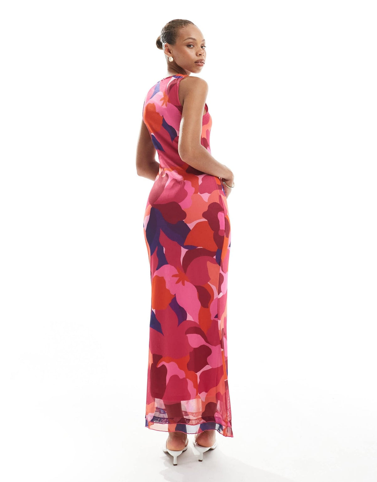 Vero Moda sleeveless seam front mesh dress in bold abstract painted print - ASOS Sample Sale