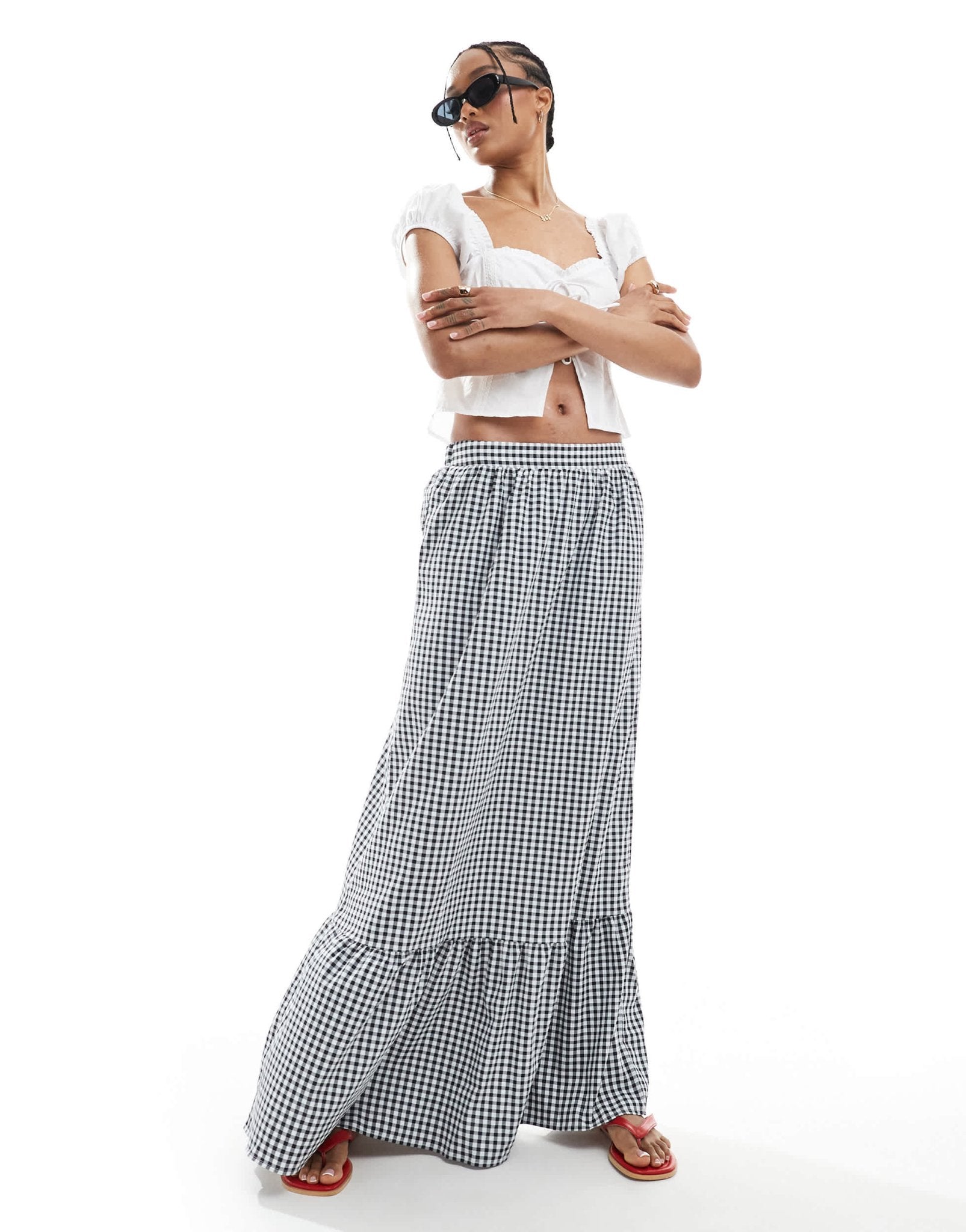 Vero Moda Tall tiered hem maxi skirt in black gingham print - ASOS Sample Sale