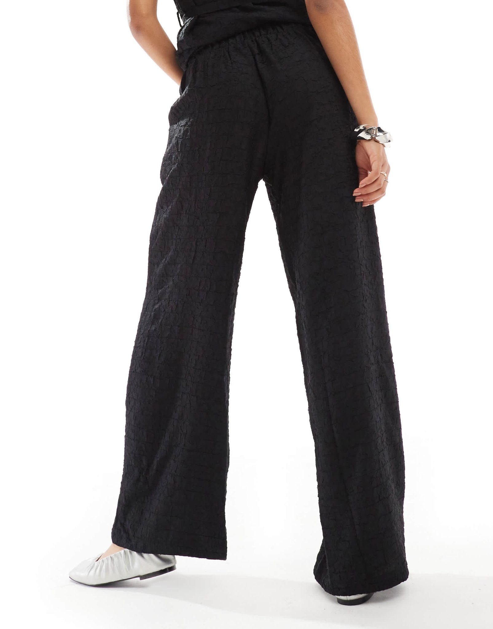 Vero Moda textured relaxed trouser co - ord in black - ASOS Sample Sale