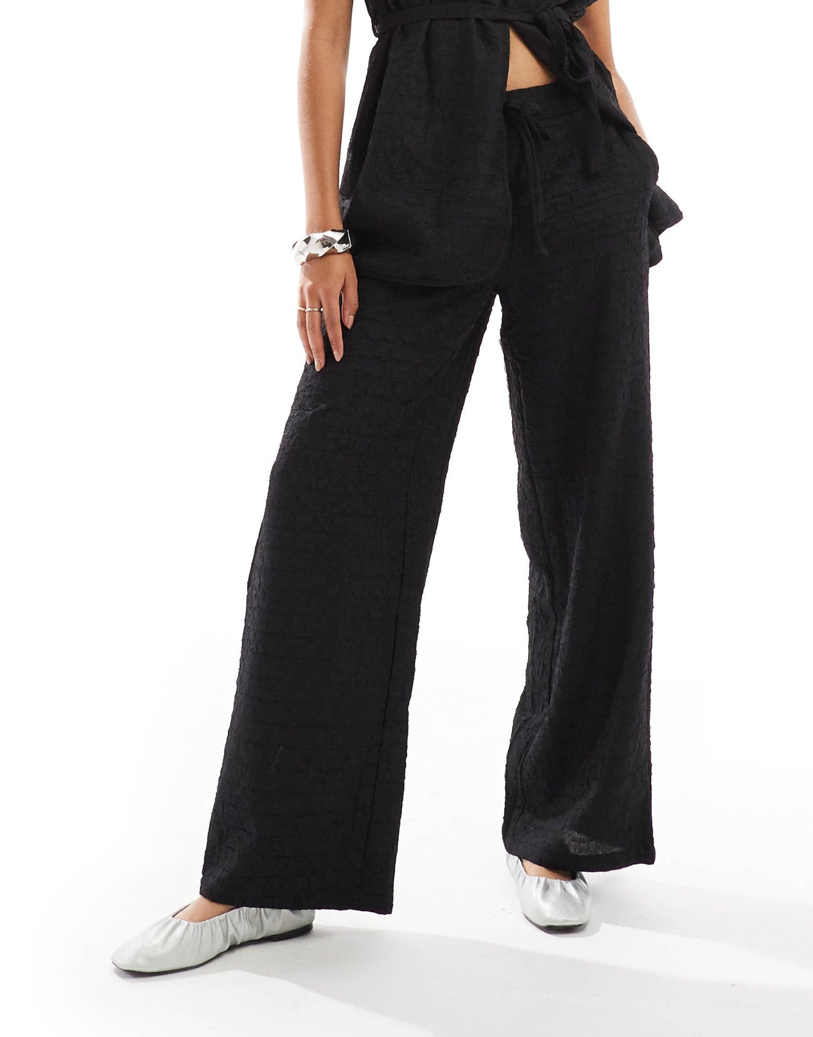 Vero Moda textured relaxed trouser co - ord in black - ASOS Sample Sale