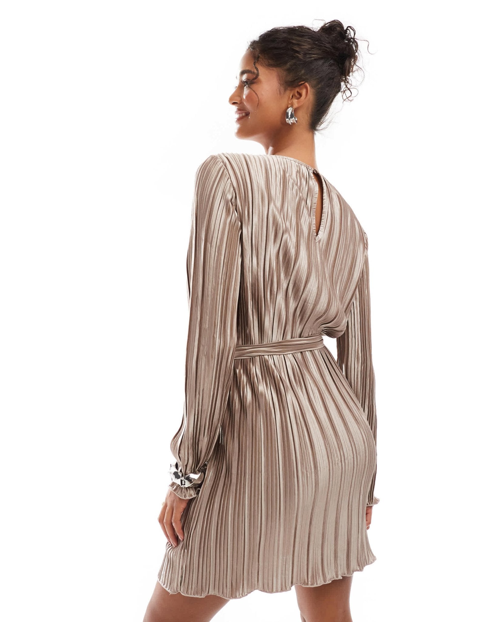 Vero Moda tie waist plisse mini dress in gold - ASOS Sample Sale