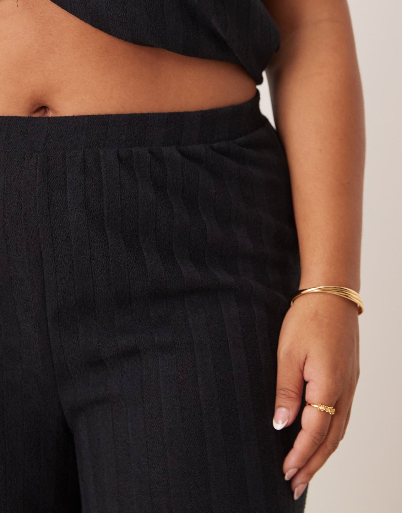 Vila Curve lightweight knitted wide leg trouser co-ord in black - ASOS Sample Sale