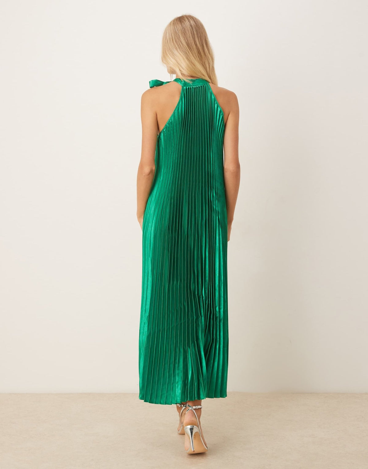 Vila halter neck vertical pleat midi dress in emerald green - ASOS Sample Sale