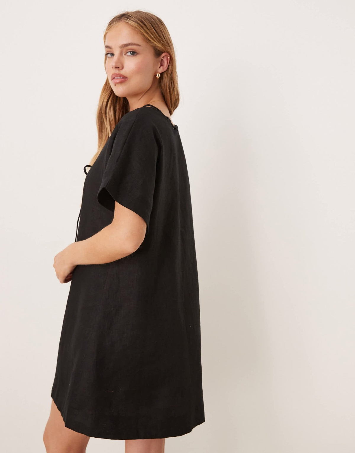 VRG GRL nellie linen mini smock dress in black - ASOS Sample Sale