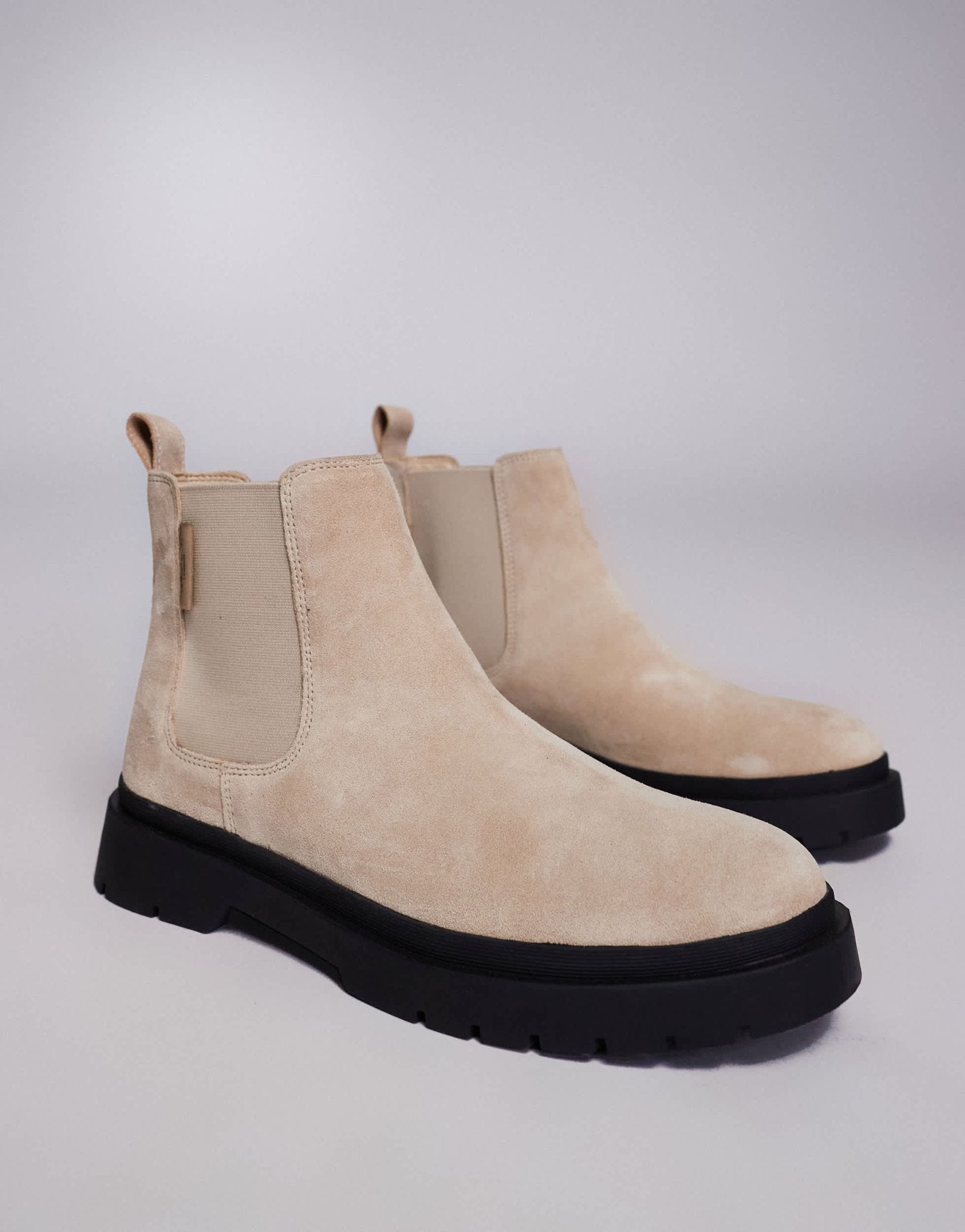 Walk London Callum Chelsea boot in stone suede - ASOS Sample Sale