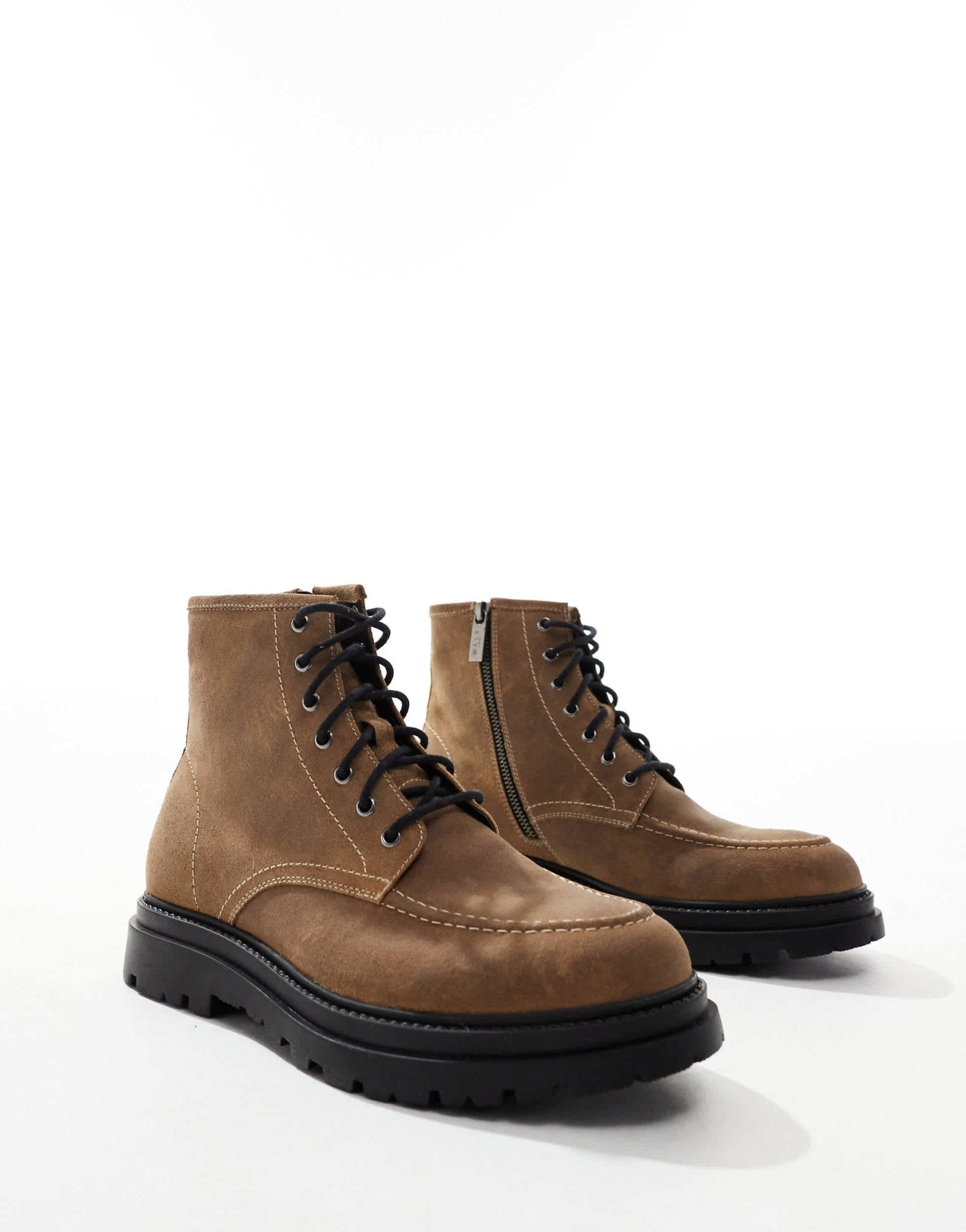Walk London Kegan Apron boot in tan suede – ASOS Sample Sale