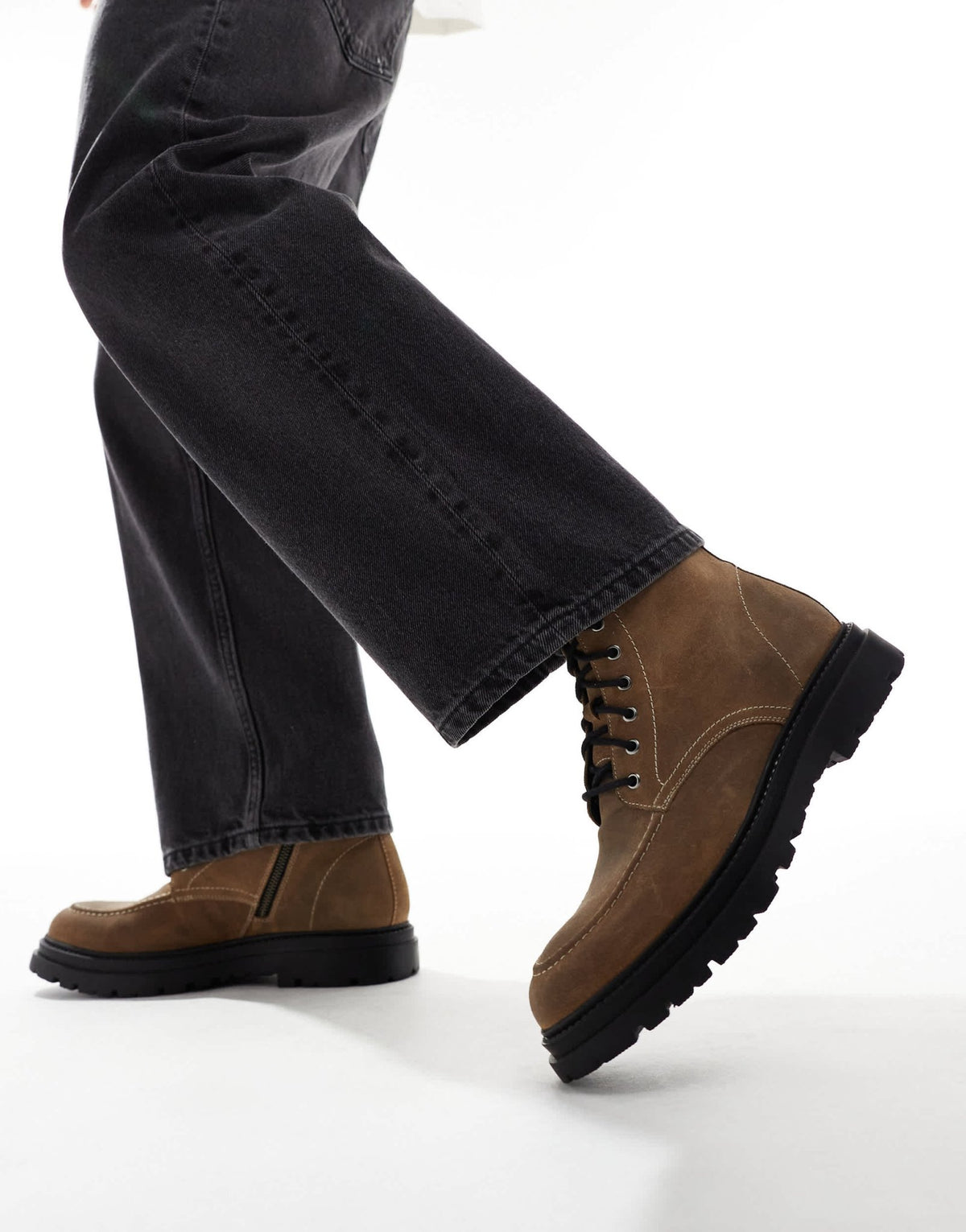 Walk London Kegan Apron boot in tan suede - ASOS Sample Sale