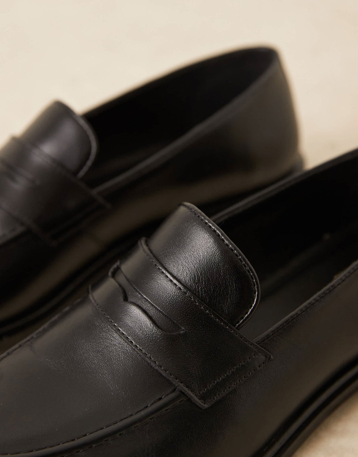 Walk London Putney saddle loafer in black leather - ASOS Sample Sale