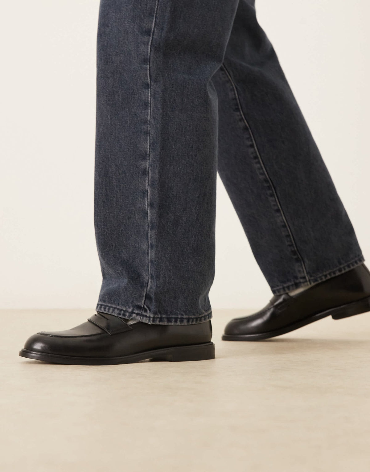 Walk London Putney saddle loafer in black leather - ASOS Sample Sale
