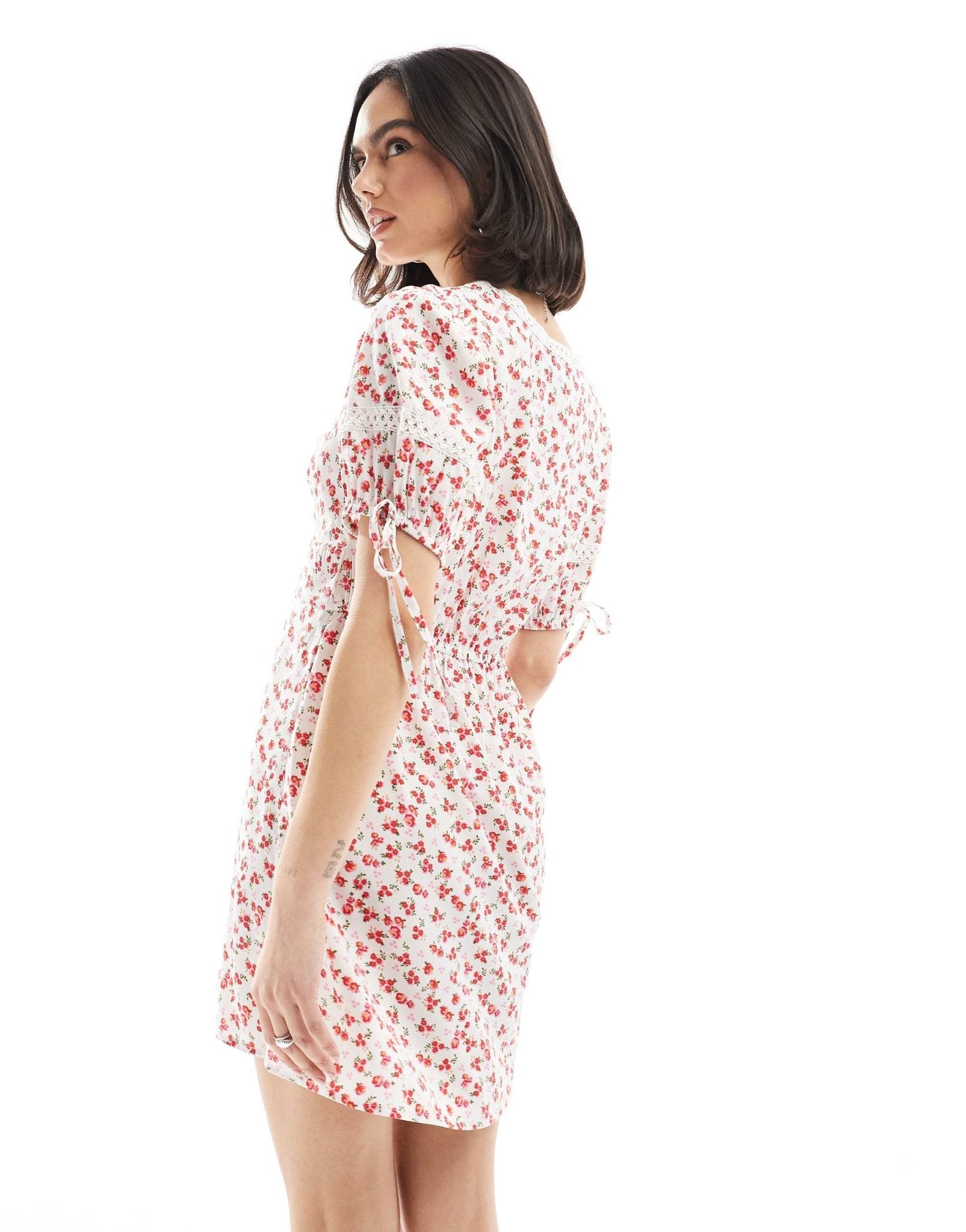 Wednesday's Girl chintzy floral mini tea dress in white - ASOS Sample Sale