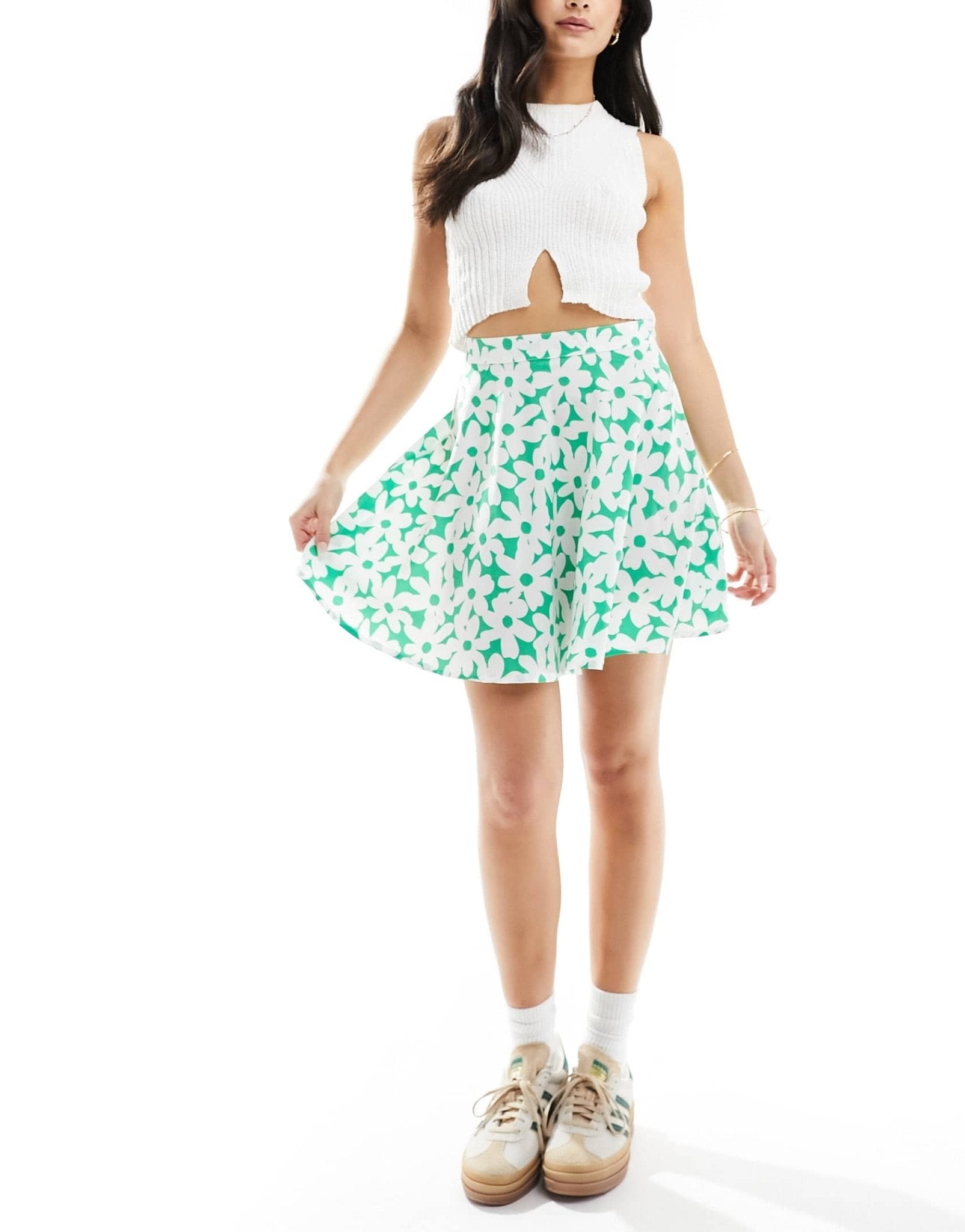 Wednesday's Girl floral bloom flippy mini skirt in white and green - ASOS Sample Sale