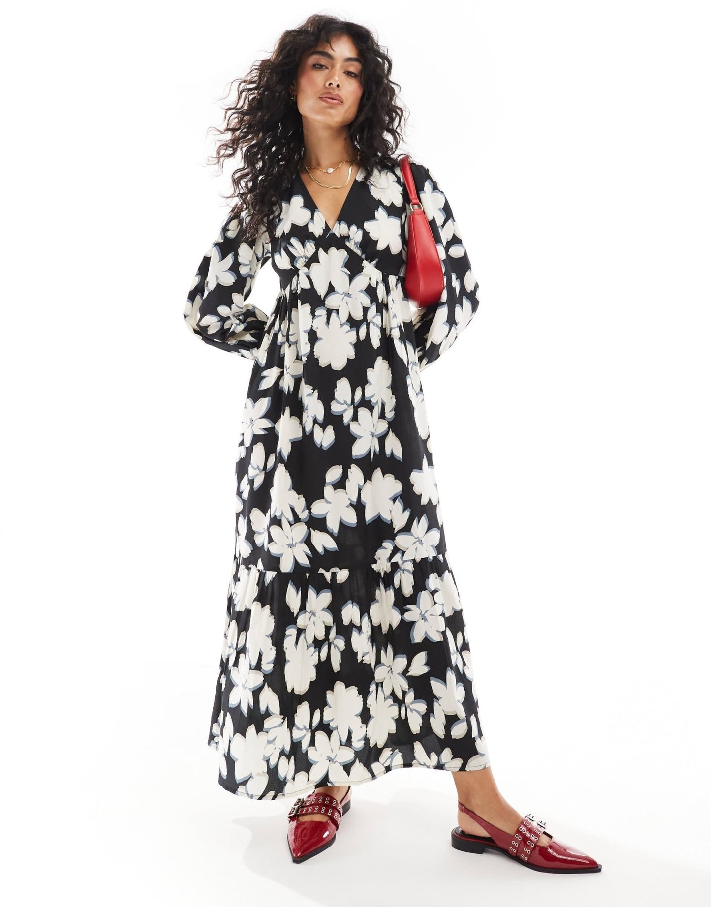 Wednesday's Girl v - neck maxi smock dress in blurred floral print - ASOS Sample Sale