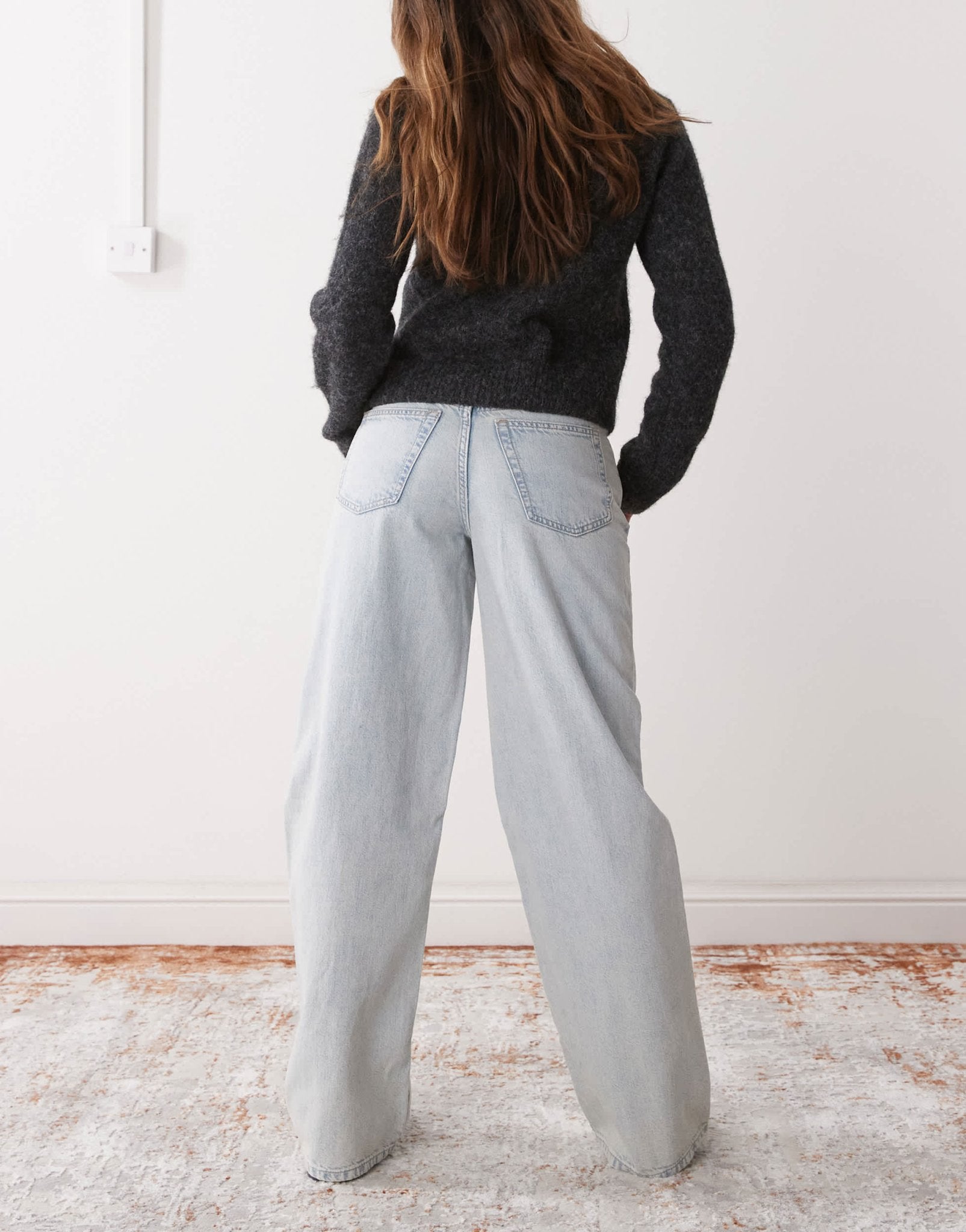Weekday Ample low waist baggy fit jeans in light blue - ASOS Sample Sale