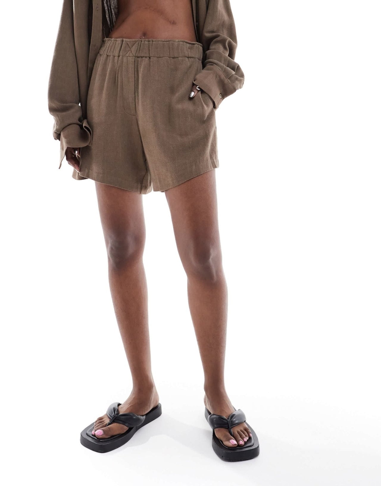 Weekday Ava co - ord linen mix shorts in brown - ASOS Sample Sale