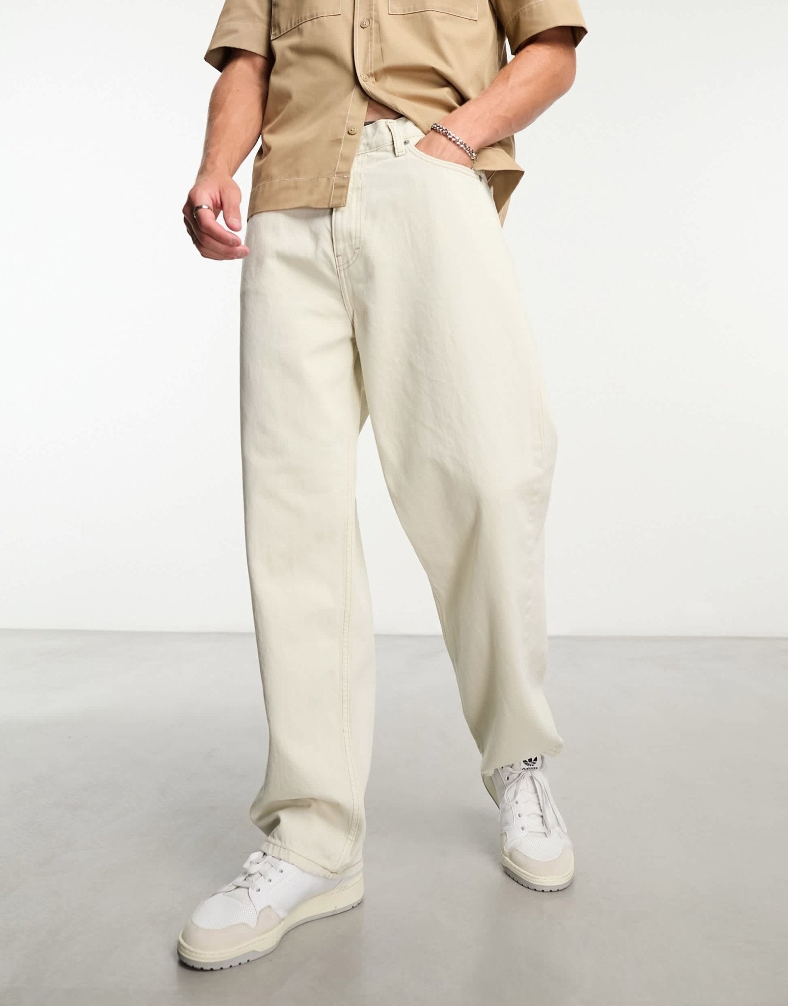 Weekday Galaxy loose fit straight leg jeans in chalk white - ASOS Sample Sale