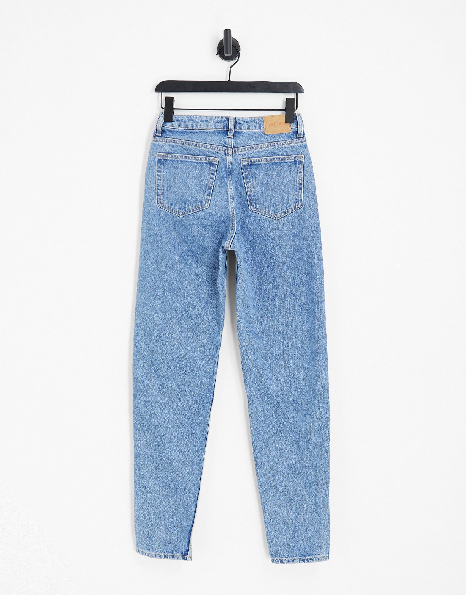 Weekday Lash extra high waist mom jeans in hanson blue - MBLUE - ASOS Sample Sale