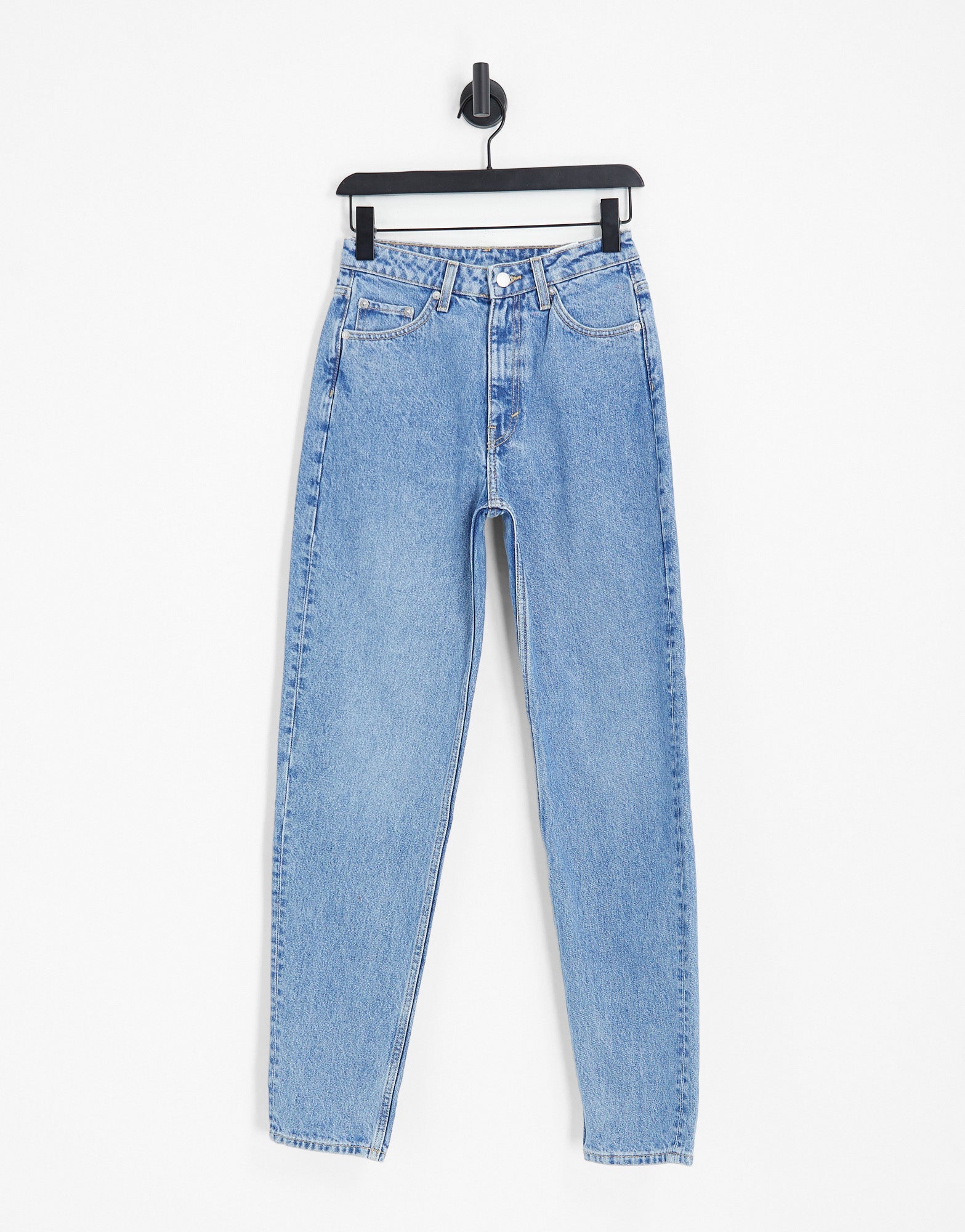 Weekday Lash extra high waist mom jeans in hanson blue - MBLUE - ASOS Sample Sale