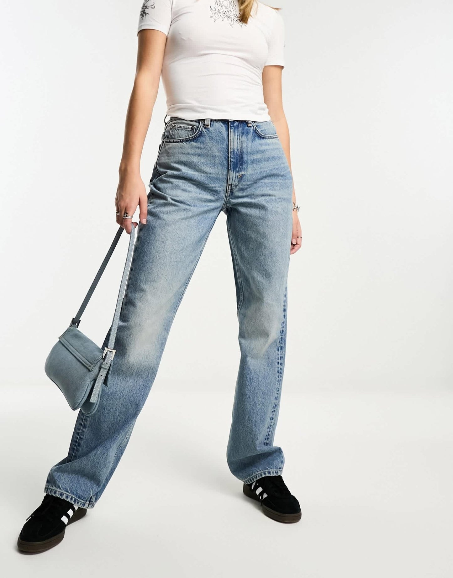 Weekday Resolute stretch high waist straight leg jeans in seventeen blue - ASOS Sample Sale