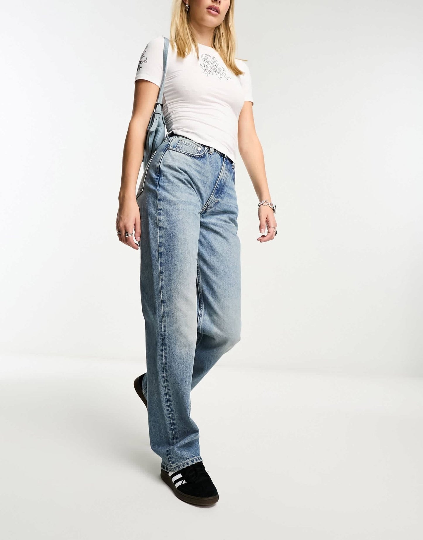 Weekday Resolute stretch high waist straight leg jeans in seventeen blue - ASOS Sample Sale