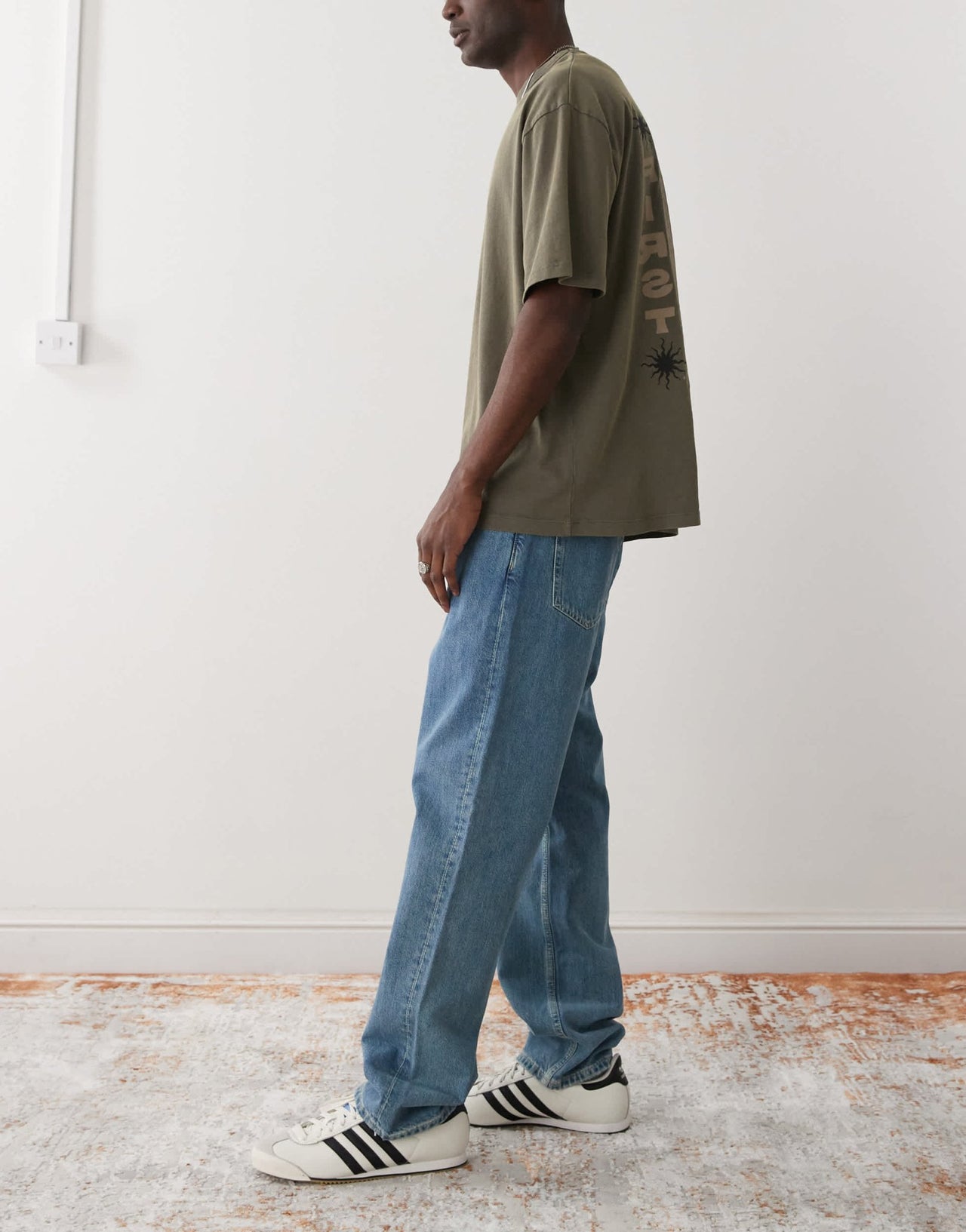Weekday Space relaxed fit straight leg jeans in blue wash - ASOS Sample Sale