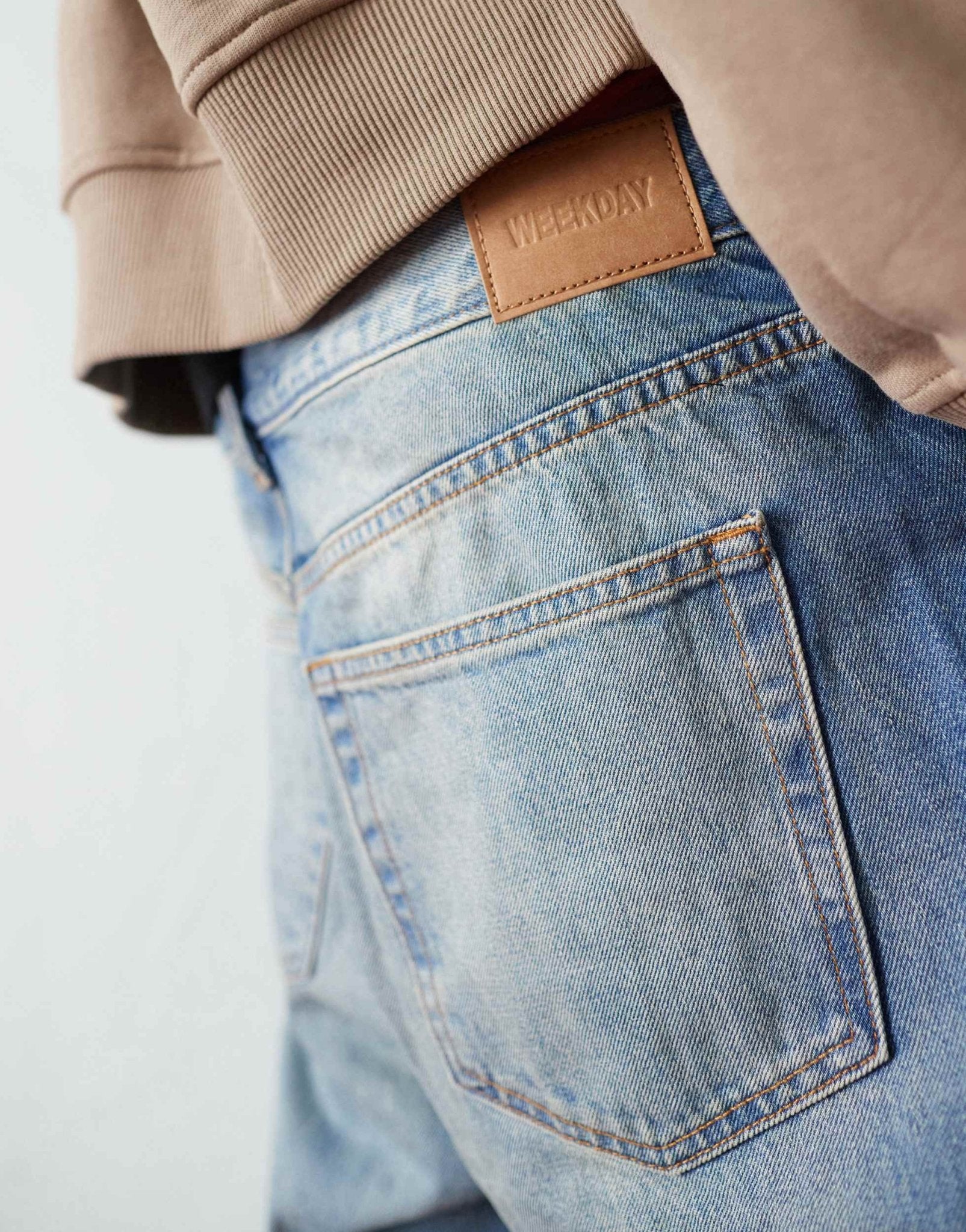 Weekday Time loose fit bootcut jeans in streaky blue wash - ASOS Sample Sale