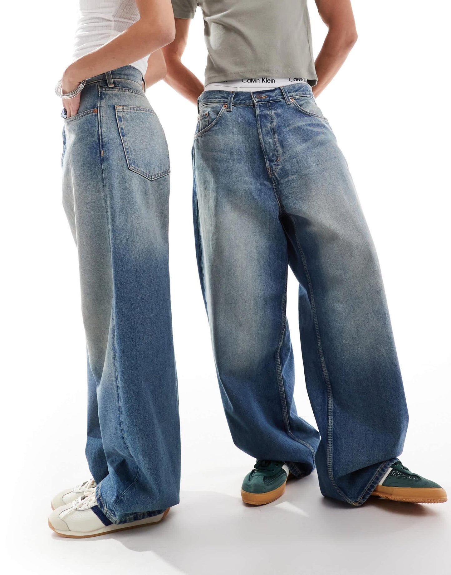 Weekday Unisex Astro loose fit wide leg jeans in streaky blue wash - ASOS Sample Sale
