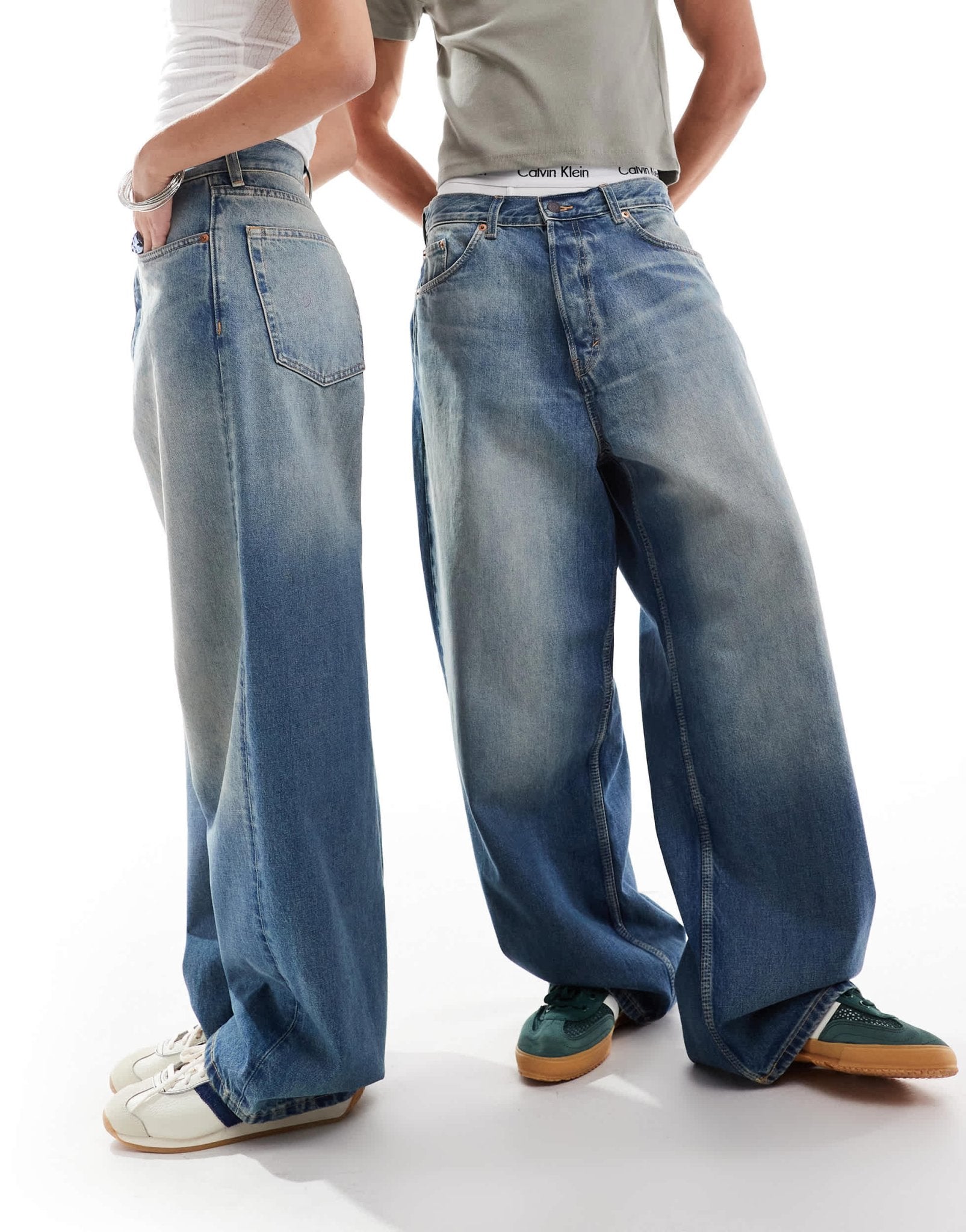 Weekday Unisex Astro loose fit wide leg jeans in streaky blue wash - ASOS Sample Sale