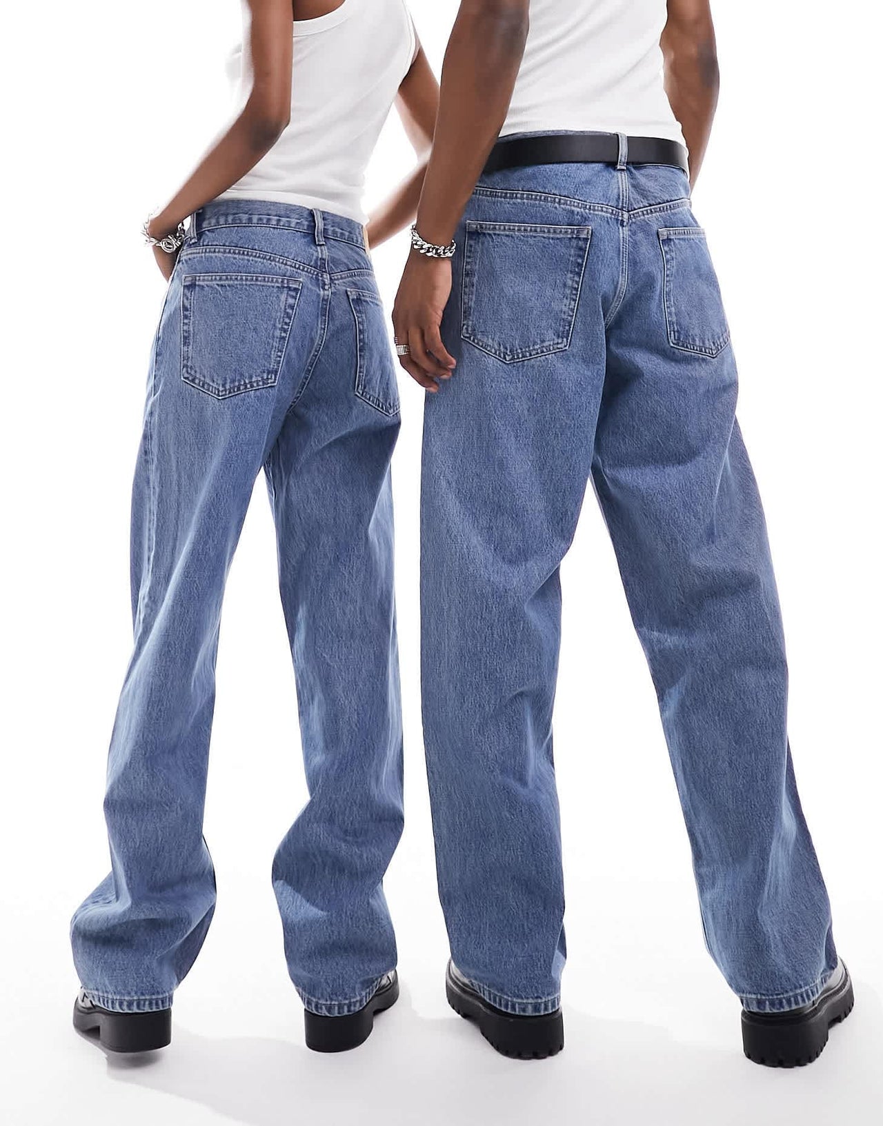 Weekday Unisex Galaxy loose fit straight leg jeans in 90's blue - ASOS Sample Sale