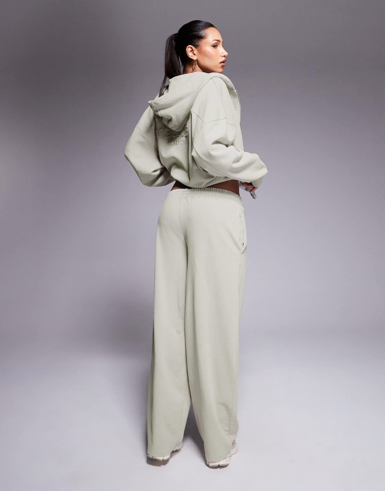 Weekend Collective heavyweight barrel leg jogger co-ord in washed sage green - ASOS Sample Sale