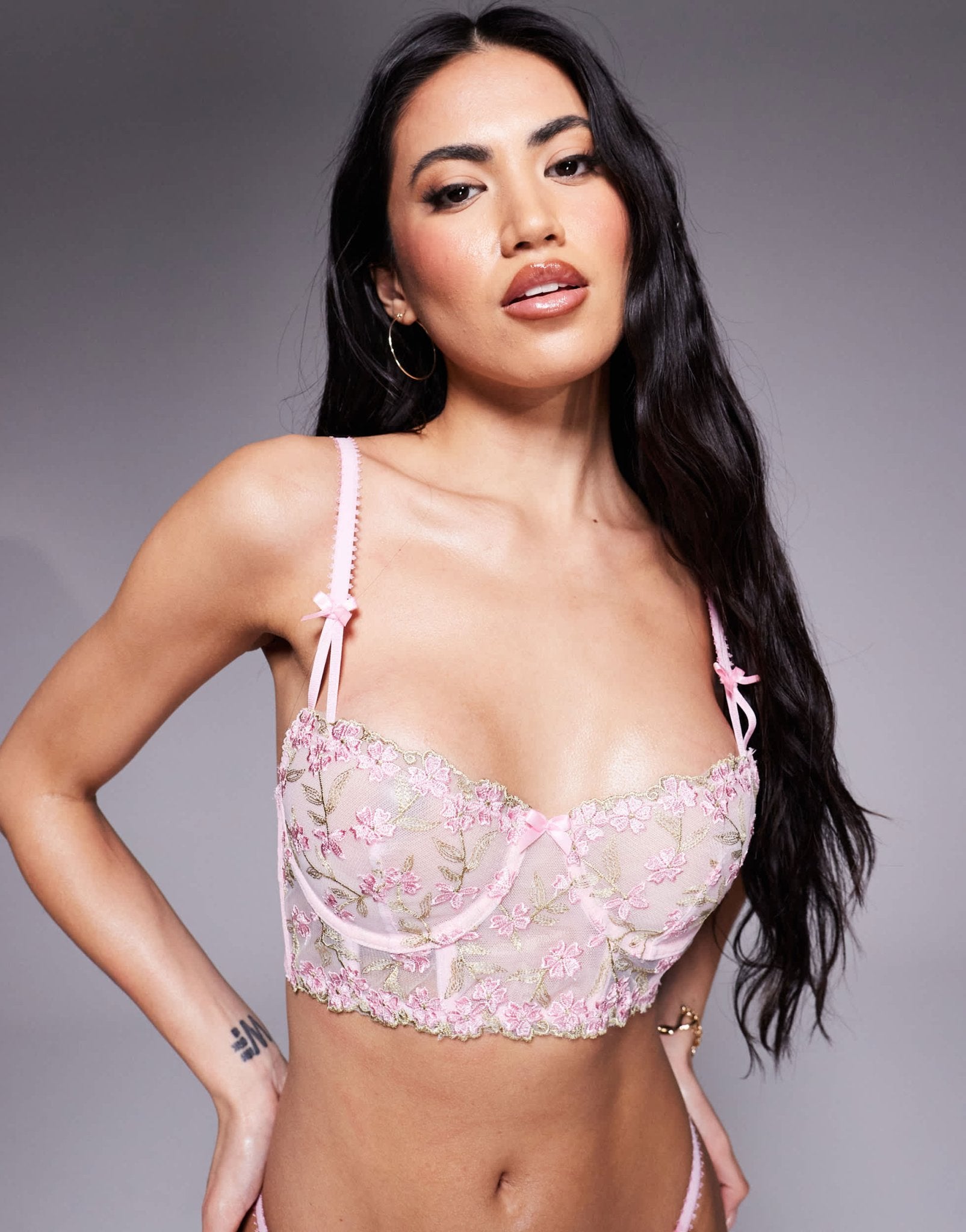 Wild Lovers Aurelie floral lace bustier in pink - ASOS Sample Sale
