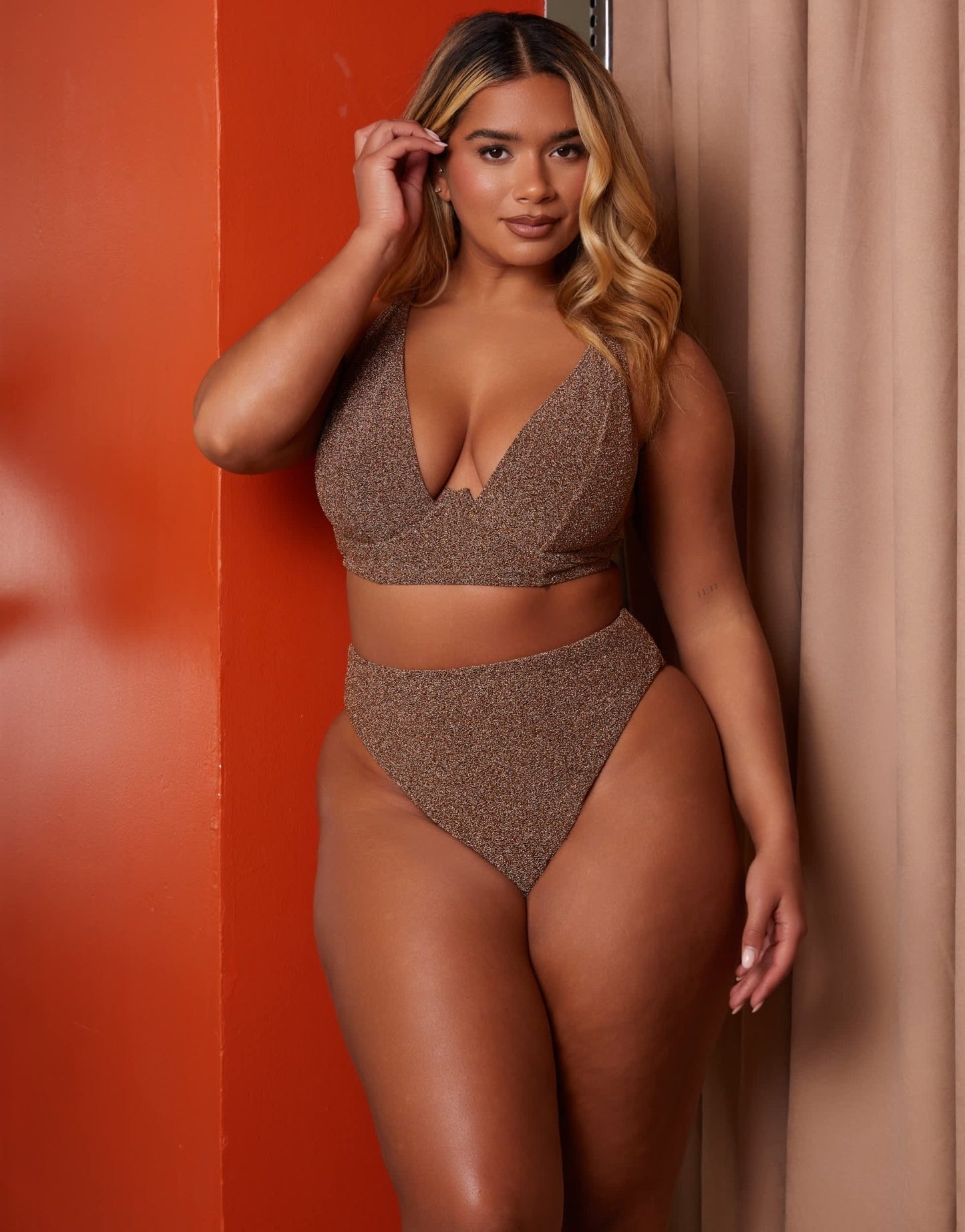Wolf & Whistle X Natalie Gessey Fuller Bust bikini bottom in gold metallic - ASOS Sample Sale