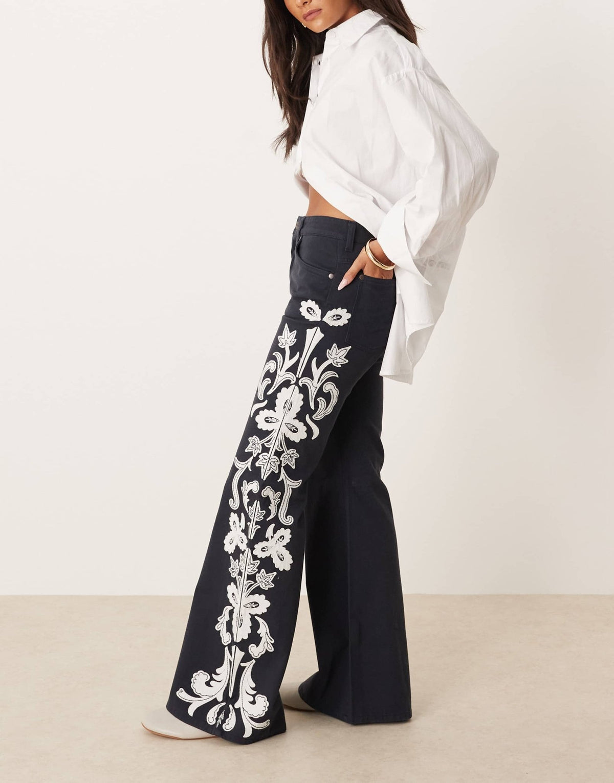 Wrangler 70s flare jeans with floral embriodery in black - ASOS Sample Sale