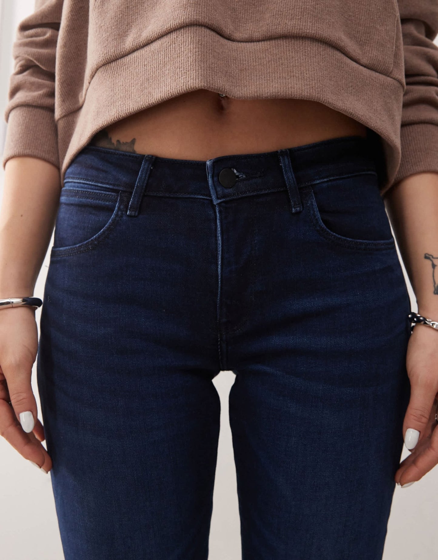 Wrangler low rise bootcut jeans in darkwash blue - ASOS Sample Sale