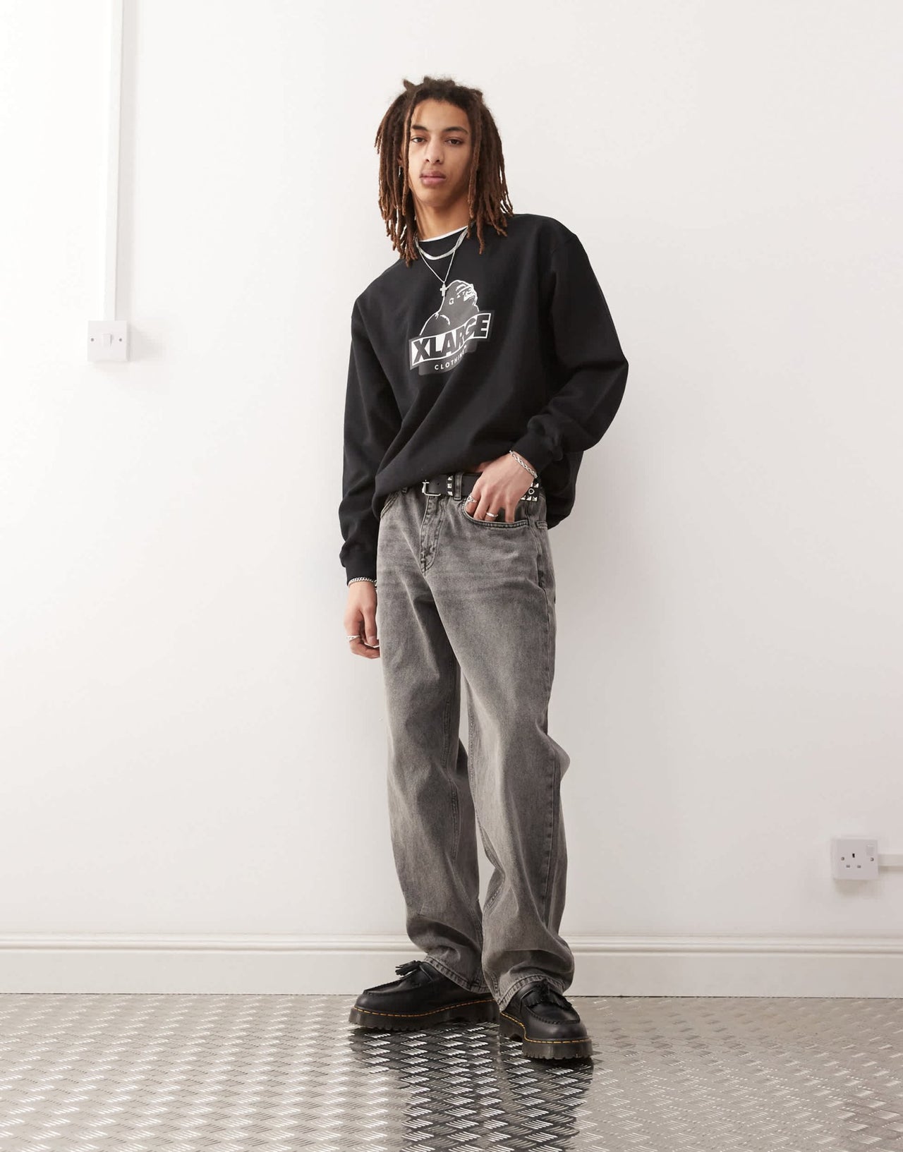 XLARGE sweatshirt with slanted OG logo in black - ASOS Sample Sale