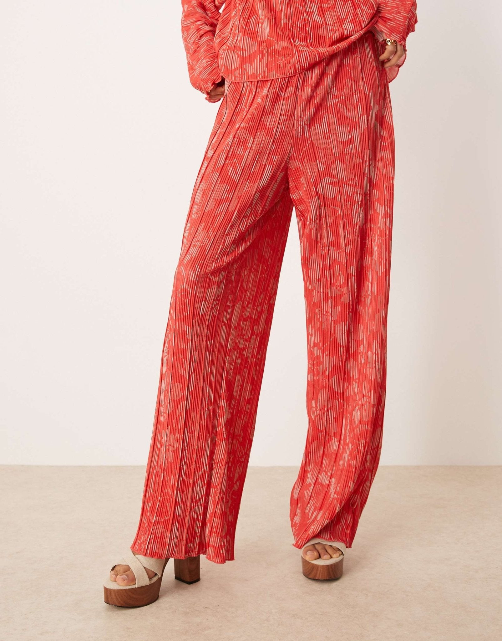 YAS floral printed plisse trouser co - ord in red and pink - ASOS Sample Sale