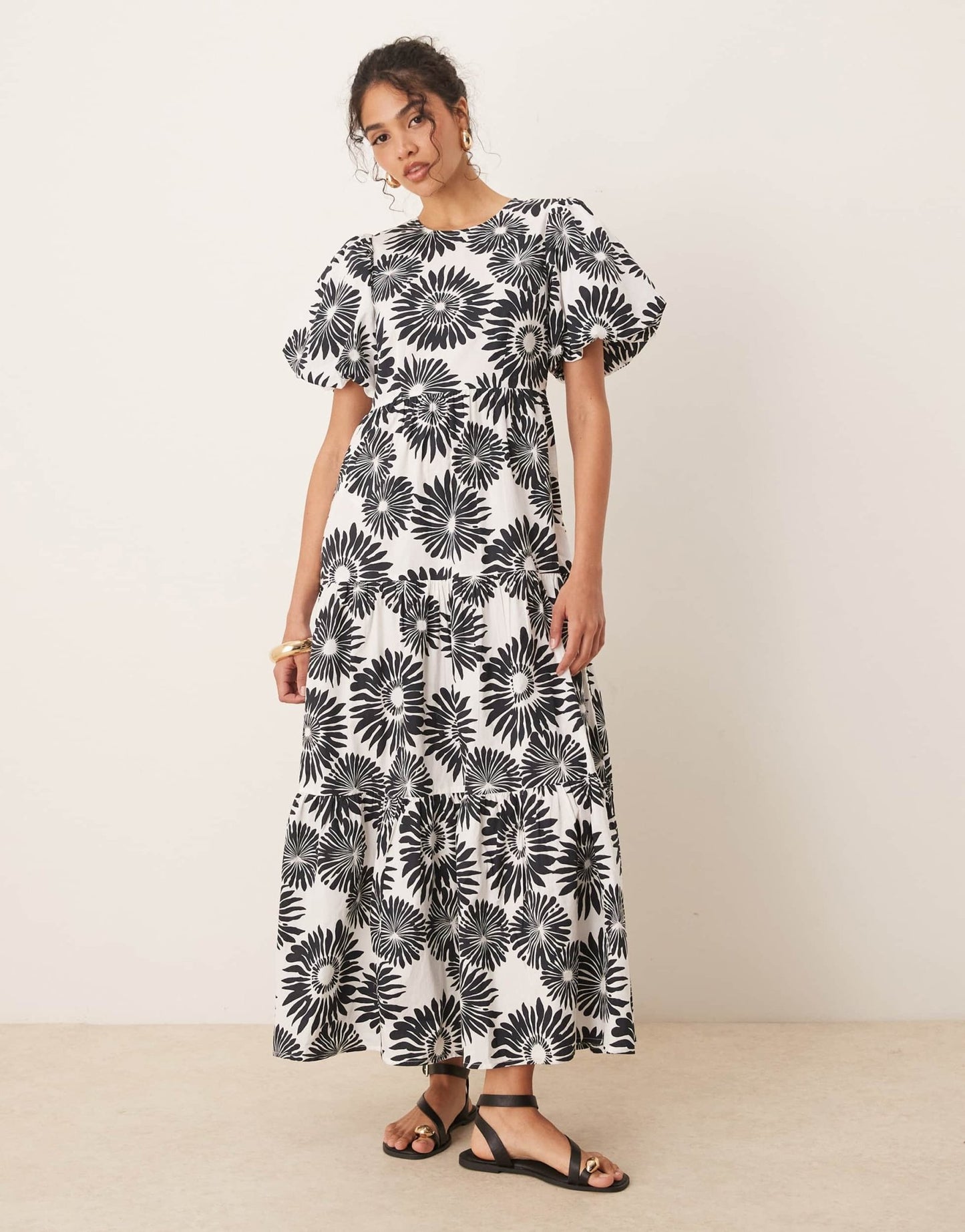 YAS puff sleeve maxi dress in mono floral print - ASOS Sample Sale