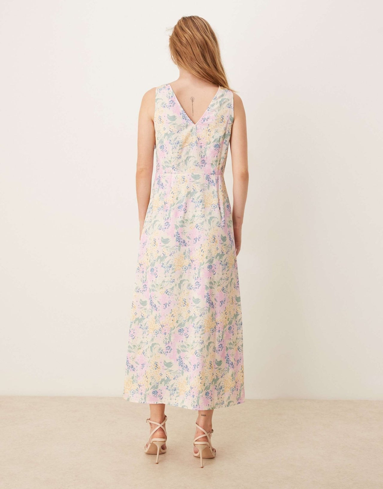 YAS satin v neck maxi dress in meadow floral print - ASOS Sample Sale