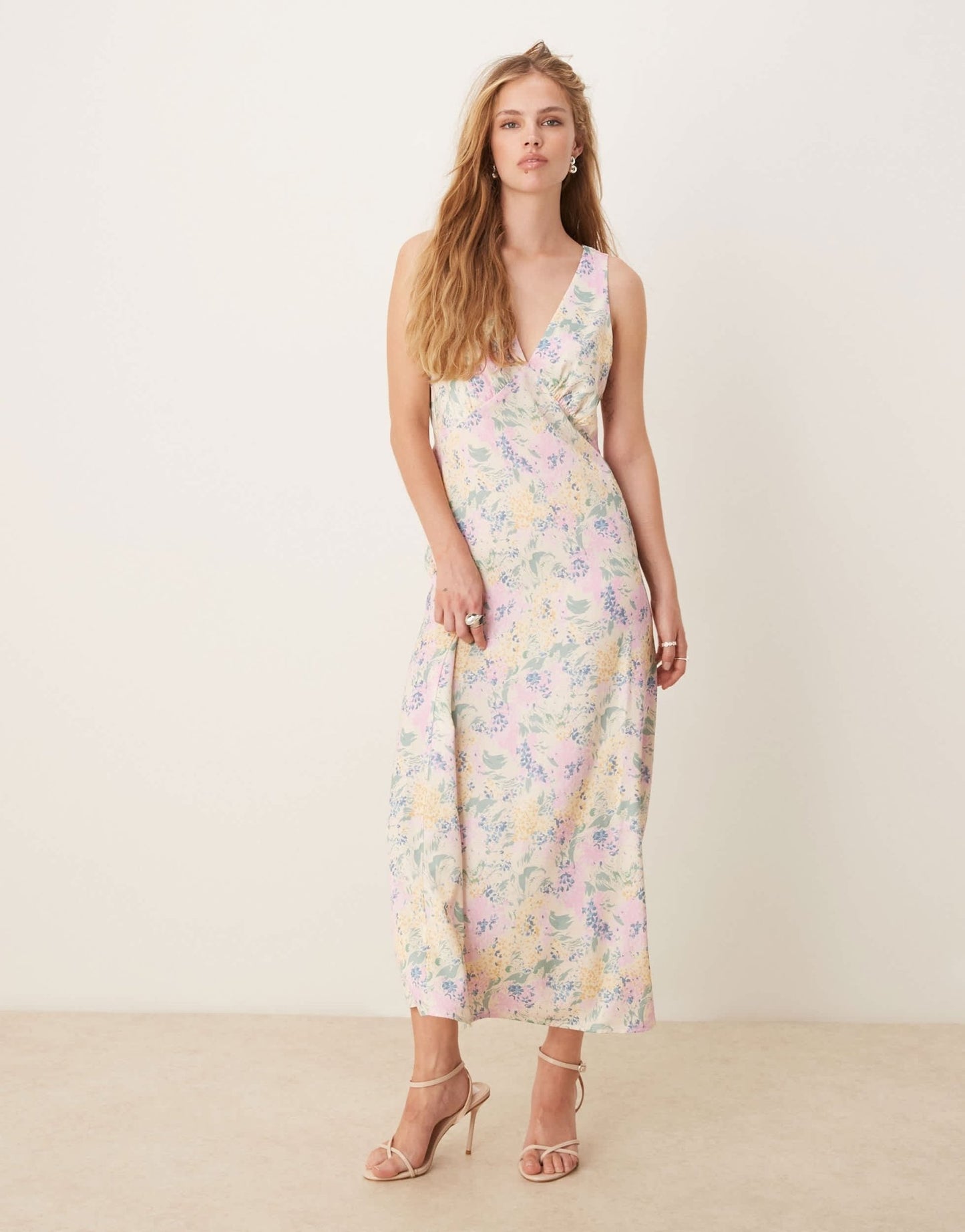 YAS satin v neck maxi dress in meadow floral print - ASOS Sample Sale